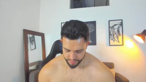 Snapshot of justin_xx7 chatting on 17, 10, 2025 Alex online show from 17, 10, 2025