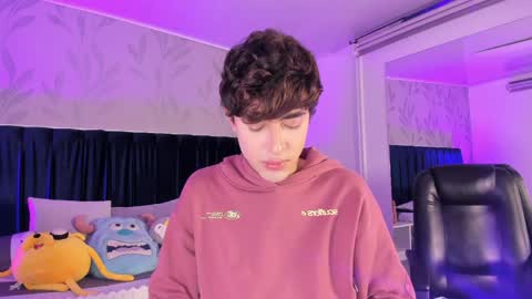 Justin online show from 9, 4, 2026