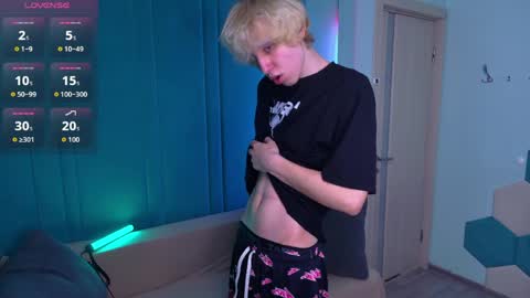 justTEEN online show from 15, 4, 2026