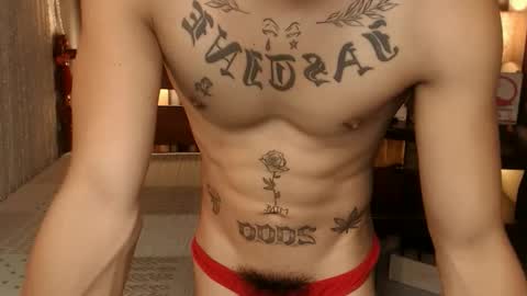 justine_hunk online show from 20, 10, 2025