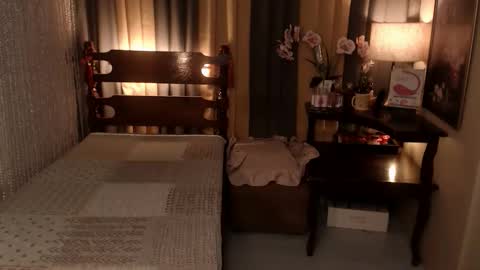 Snapshot of justine_hunk chatting on 5, 5, 2026 justine_hunk online show from 5, 5, 2026
