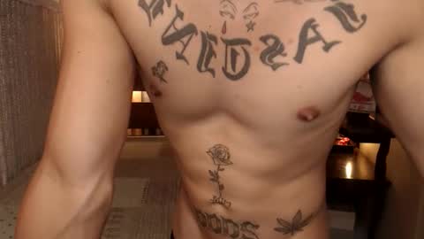 Snapshot of justine_hunk chatting on 12, 5, 2026 justine_hunk online show from 12, 5, 2026