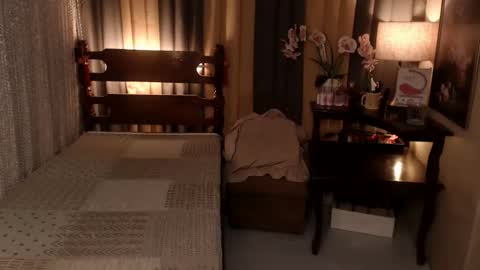 Snapshot of justine_hunk chatting on 25, 5, 2026 justine_hunk online show from 25, 5, 2026