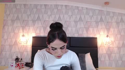 Snapshot of justineperry chatting on 4, 2, 2025 Justine online show from 4, 2, 2025