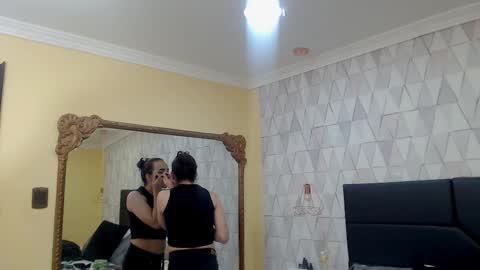 Snapshot of justineperry chatting on 22, 2, 2025 Justine online show from 22, 2, 2025