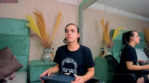 Snapshot of justineperry chatting on 12, 10, 2025 Justine online show from 12, 10, 2025