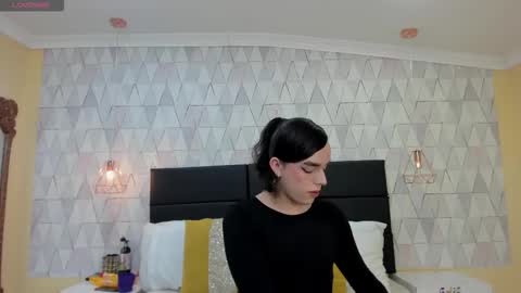 Snapshot of justineperry chatting on 18, 10, 2025 Justine online show from 18, 10, 2025