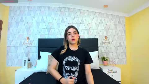 Snapshot of justineperry chatting on 20, 10, 2025 Justine online show from 20, 10, 2025