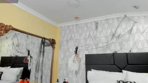 Snapshot of justineperry chatting on 3, 11, 2025 Justine online show from 3, 11, 2025