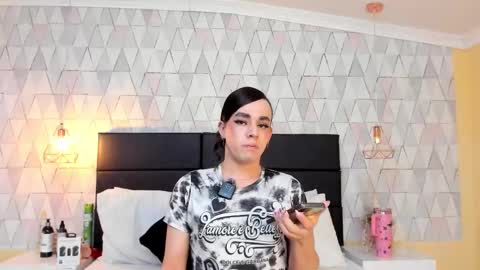 Snapshot of justineperry chatting on 20, 11, 2025 Justine online show from 20, 11, 2025