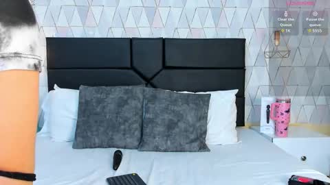 Snapshot of justineperry chatting on 26, 11, 2025 Justine online show from 26, 11, 2025