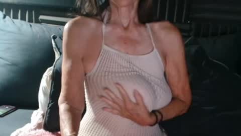 Bev aka Diamond online show from 6, 6, 2026