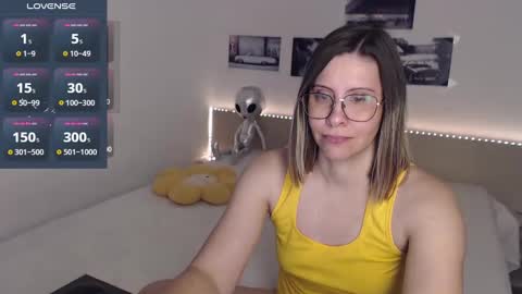 Julie online show from 4, 1, 2025