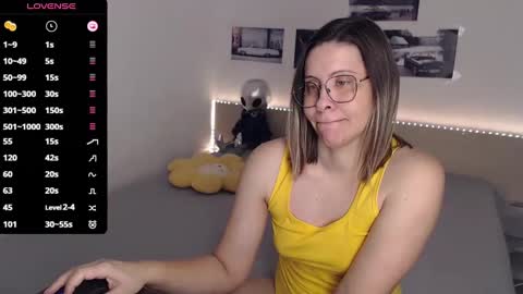 Julie online show from 3, 2, 2025