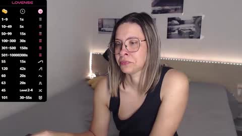 Julie online show from 30, 9, 2025