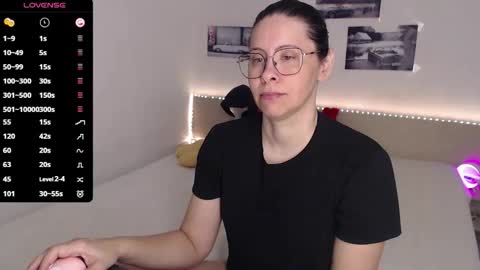 Julie online show from 30, 4, 2026