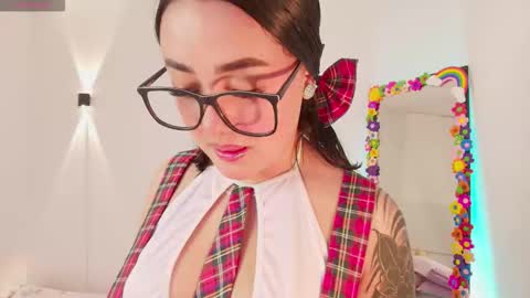 Emy online show from 30, 9, 2025