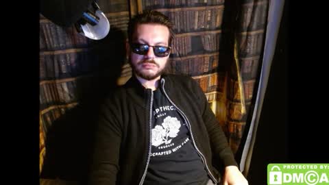 M. Dean online show from 21, 11, 2025