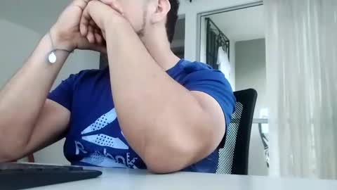 Kismmaass online show from 27, 2, 2025