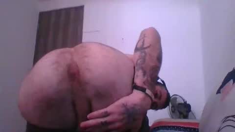 Snapshot of k_a_t_o_ chatting on 8, 10, 2025 k_a_t_o_ online show from 8, 10, 2025