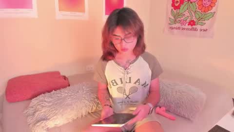 Snapshot of kai_novoa chatting on 15, 10, 2025 Kai Novoa online show from 15, 10, 2025