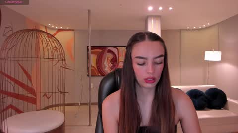 Kaia Ferreira online show from 11, 2, 2025