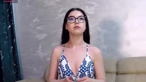 Kaila Lewis online show from 9, 7, 2026