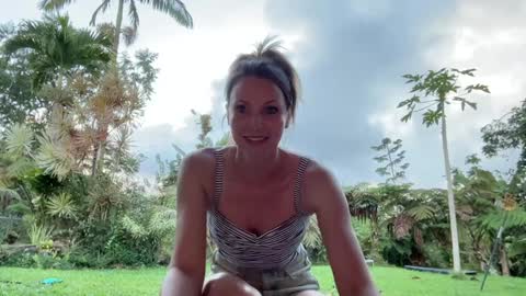 Snapshot of kaileeshy chatting on 12, 3, 2025 Kailee Smile online show from 12, 3, 2025