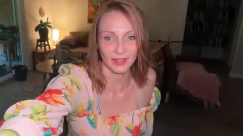 Kailee Smile online show from 20, 6, 2026