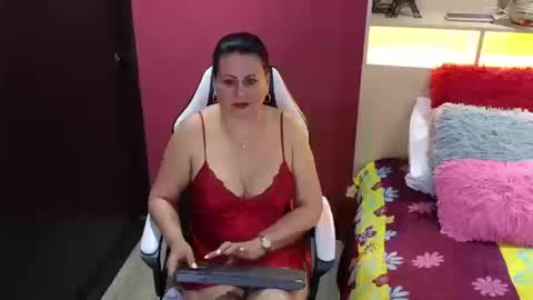 kaily jonness online show from 15, 10, 2025