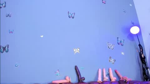 kaira_mosse_ online show from 8, 11, 2025