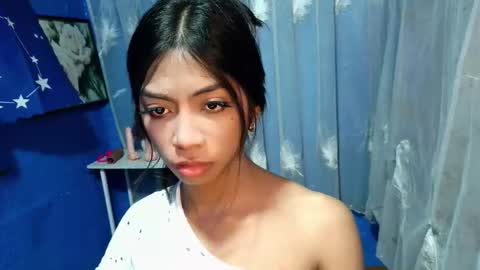 Snapshot of kaira_slut chatting on 17, 9, 2025 Kiara online show from 17, 9, 2025