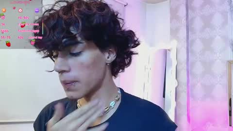 Snapshot of kaisage_tay chatting on 8, 4, 2026 kaisage_tay online show from 8, 4, 2026