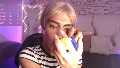 Snapshot of kaisage_tay chatting on 5, 5, 2026 kaisage_tay online show from 5, 5, 2026