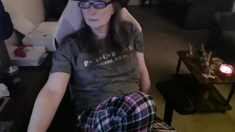 Snapshot of kait331 chatting on 6, 5, 2026 Camprincess331 online show from 6, 5, 2026