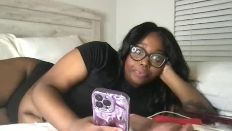 kaitlyncamsx online show from 5, 2, 2025