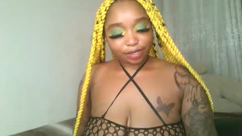 Snapshot of kakey_love chatting on 25, 12, 2024 kakey love online show from 25, 12, 2024