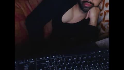 Vicky online show from 6, 1, 2025