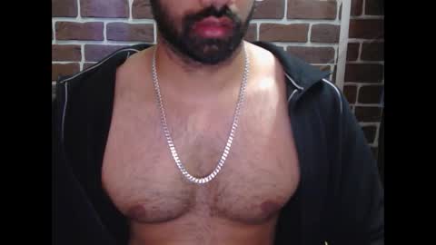 Vicky online show from 1, 2, 2025