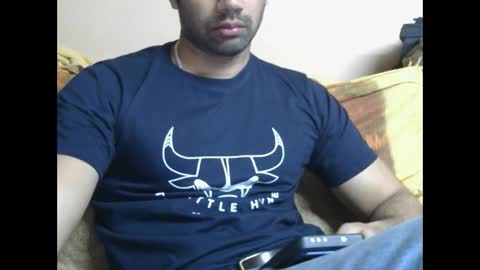 Vicky online show from 5, 3, 2025