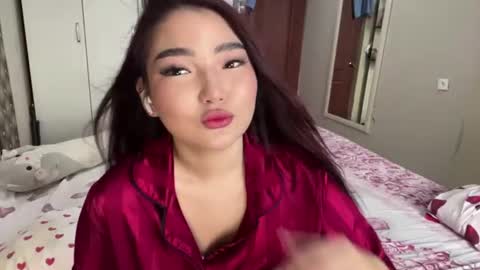 Snapshot of kalalinet chatting on 16, 7, 2026 Sakura online show from 16, 7, 2026