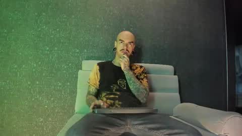 Kale online show from 10, 11, 2025