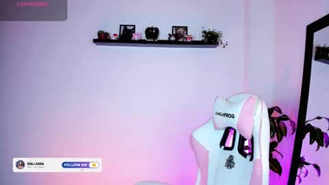 Kali Ka Please help me with your thumbs up its important   dont forget my birthday on October 26 online show from 16, 11, 2025