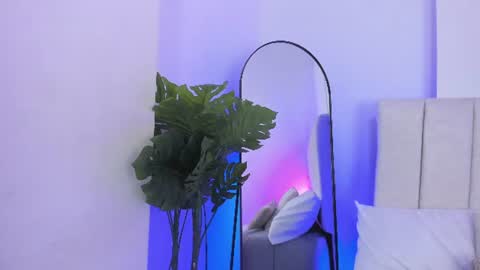 Snapshot of kalibloom_ chatting on 21, 7, 2026 Kali Bloom online show from 21, 7, 2026