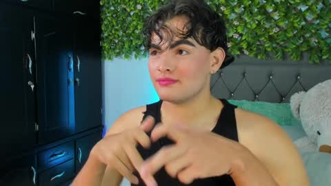 camilo  independent model online show from 18, 2, 2025