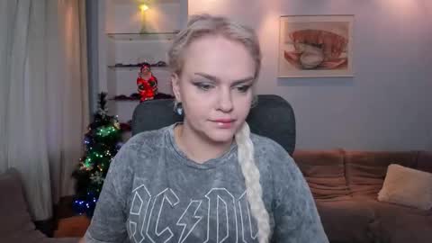 Camila online show from 23, 12, 2025