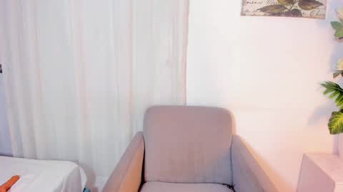   online show from 8, 3, 2025