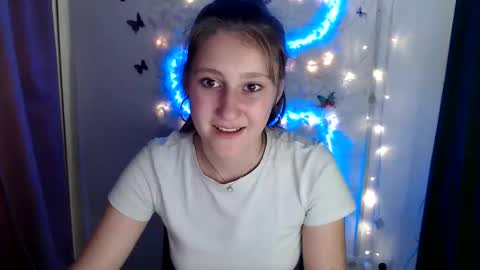 kamilla_love_ online show from 10, 9, 2025