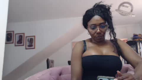 Paola online show from 26, 9, 2025