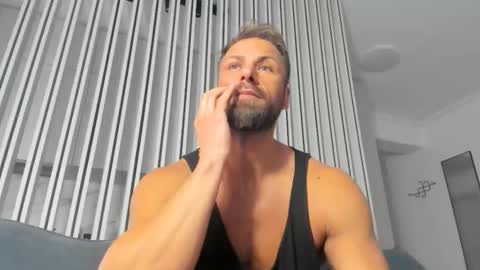 Snapshot of kanegriffin26 chatting on 17, 11, 2025 Kane OF strongkane online show from 17, 11, 2025